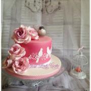 Wedding cake cascade de fleurs roses oise